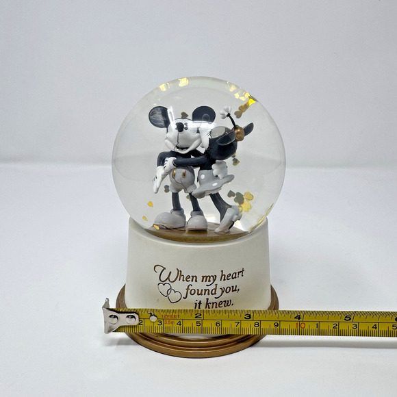 Disney Mickey & Minnie "When My Heart Found You, It Knew" Hallmark Snow Globe - Picture 11 of 12